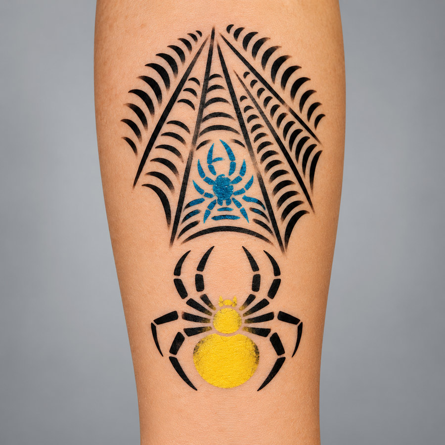 Kinderschminken und Airbrush Tattoos an Halloween Kinderschminken und Airbrush Tattoos an Halloween